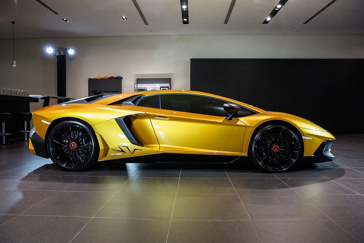 lamborghini-ad-personam-in-taiwan-carstuff